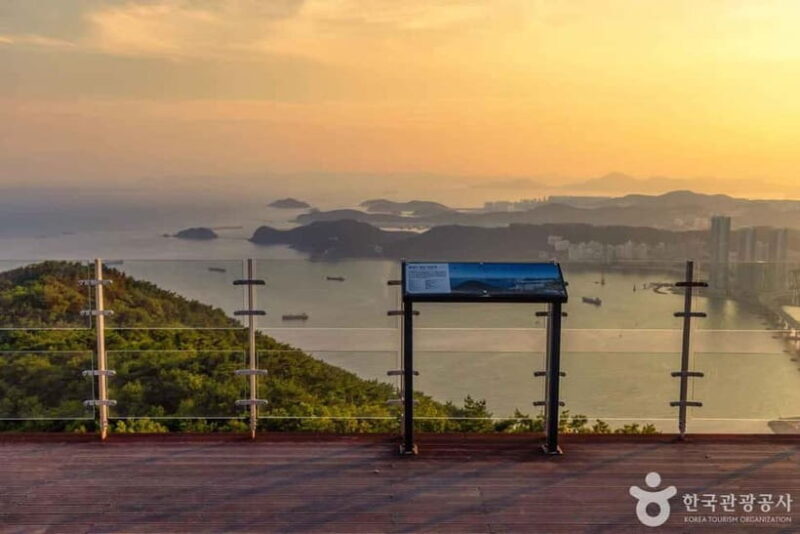 Busan: Bongnaesan Hiking Tour with Local Lunch - Discovering Busan’s Coastal Charm and Local Culture