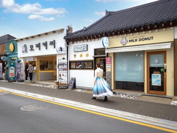 Busan: Gyeongju UNESCO World Heritage Day Tour - Selecting Participants and Dates