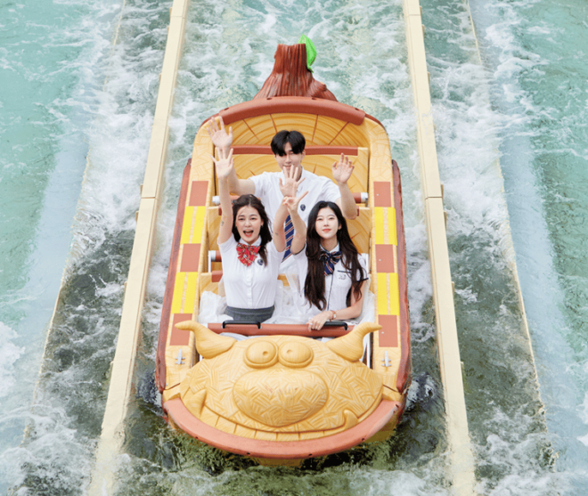 Busan: Lotte World 1 Day Pass + Korean School Uniform Rental - Pricing and Booking Details