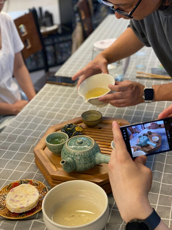 Busan Mother-of-Pearl Craft Class with Tea ceremony - The tea ceremony is part of the appeal