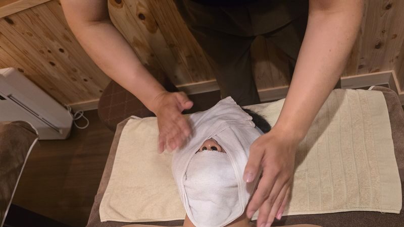 Busan Premium Healing Massage Experience (K-lounge) - Booking details to keep simple