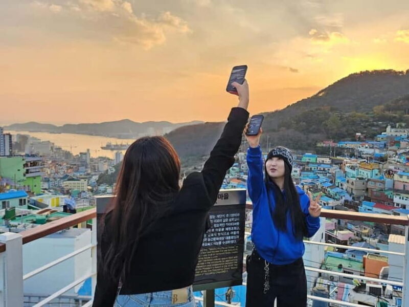 Busan : Wellness and Culture Tour with Shoot & Stroll - Gazing at the Coast from Songdo Skywalk