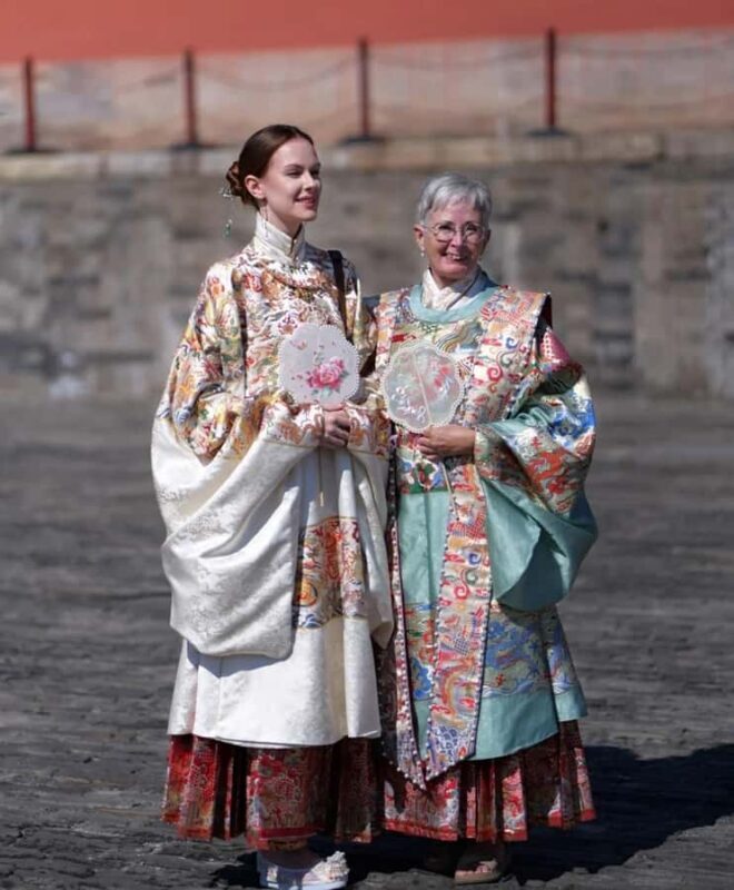 Busda: Summer Palace Bus/Private Afternoon Tour - Who Should Book This Tour?