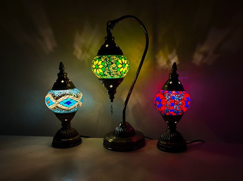 BUY 1 GET 1 FREE: GET TOGETHER - MOSAIC ART WORKSHOP @KWUN TONG - From choosing colors to placing glass