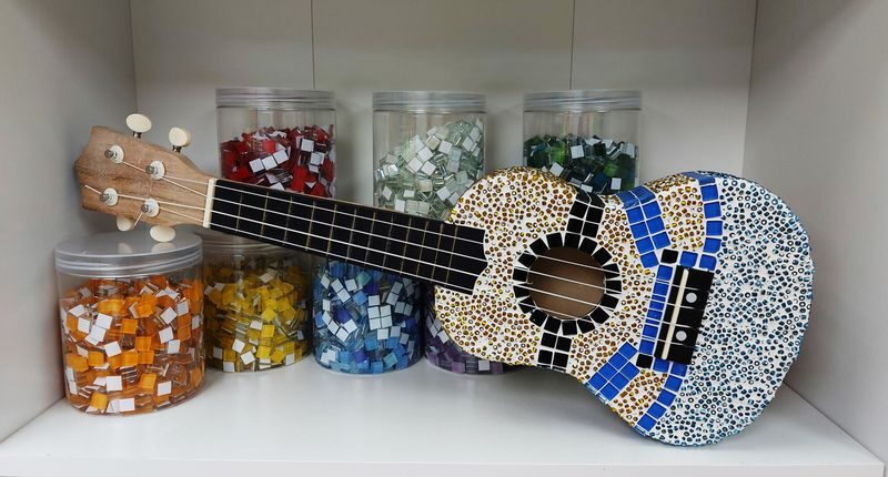 BUY 1 GET 1 FREE: GET TOGETHER - MOSAIC ART WORKSHOP @KWUN TONG - Who will enjoy this workshop?
