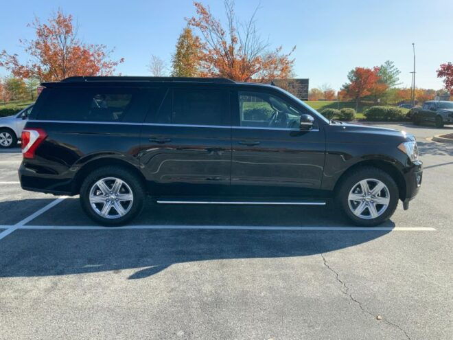 BWI Airport: Transfer to Baltimore or Washington DC - Luxury Vehicles for Comfortable Travel