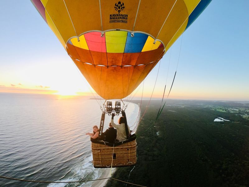 Byron Bay Sunrise Air Balloon Experience with Breakfast - The first light over Byron Bay