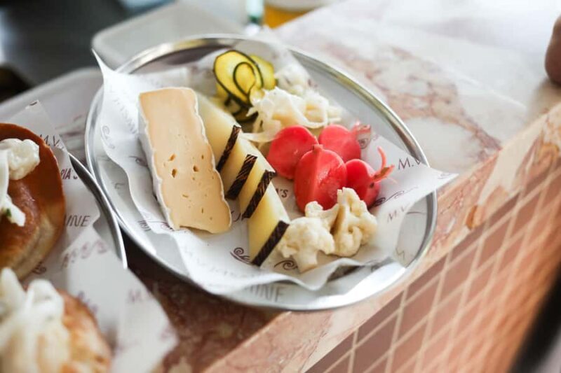 Byron Bay Sunset/Lunch Cruise - Who Will Love This Experience?