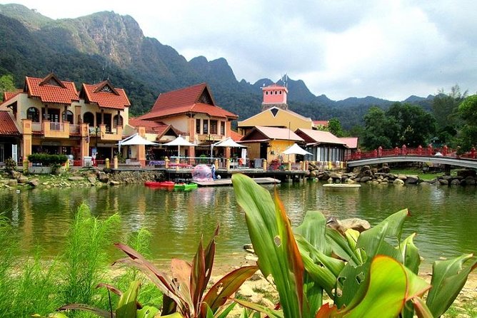 Cable Car and Oriental Village From Langkawi - Oriental Village Exploration