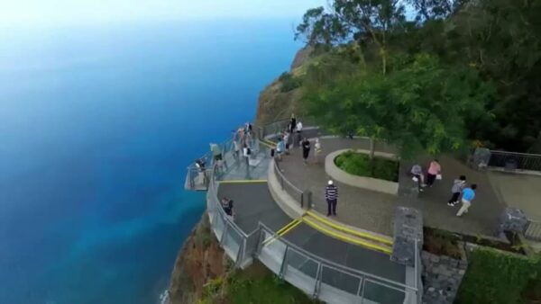 Cabo Girão Tour - Fishing Village and Black Fish