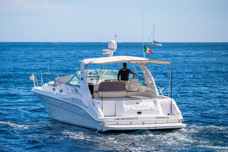 Cabo San Lucas: Luxury Yacht Cruise - Yacht Cruise Booking Information
