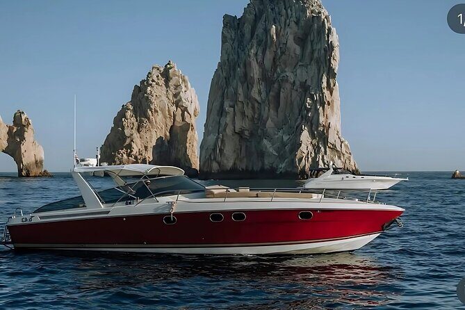 Cabo San Lucas Luxury Yacht to El Arco with Snorkeling Stop - Snorkeling at Pelican Rock