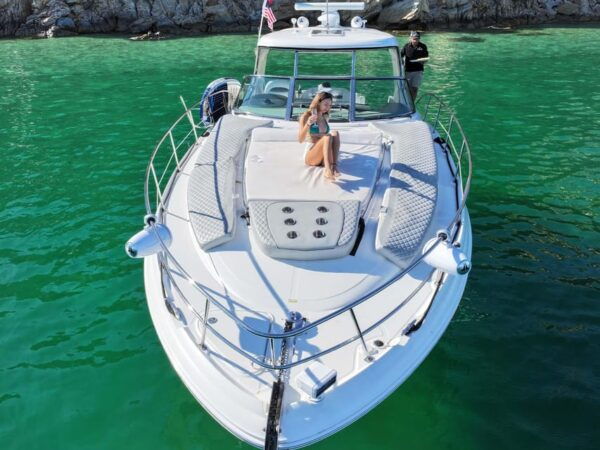 Cabo San Lucas: Private Yacht Sea Ray All-Inclusive Charter - Whats Included in the Charter