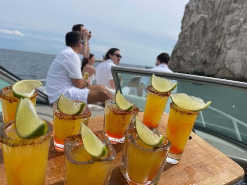 Cabo: Sunset Arch Yacht Tour - Dinner & Drinks up to 18 ppl - Final Moments and Return