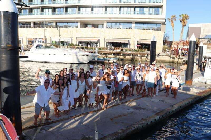 Cabo: Sunset Dj Party, Mexican Show and Tacos - Setting the Scene: Sunset Sailing and Scenic Views