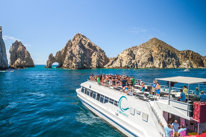 Cabo Wave Sunset Dinner Cruise - Start Time and End Point