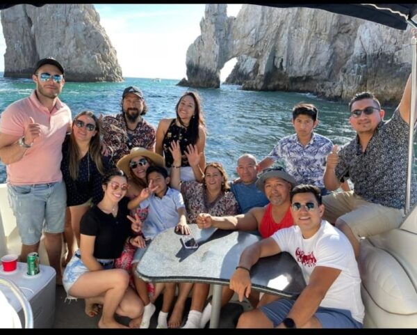 Cabos Private Yacht Tour, Water Activities, Lunch & Drinks - Group Capacity and Accommodation