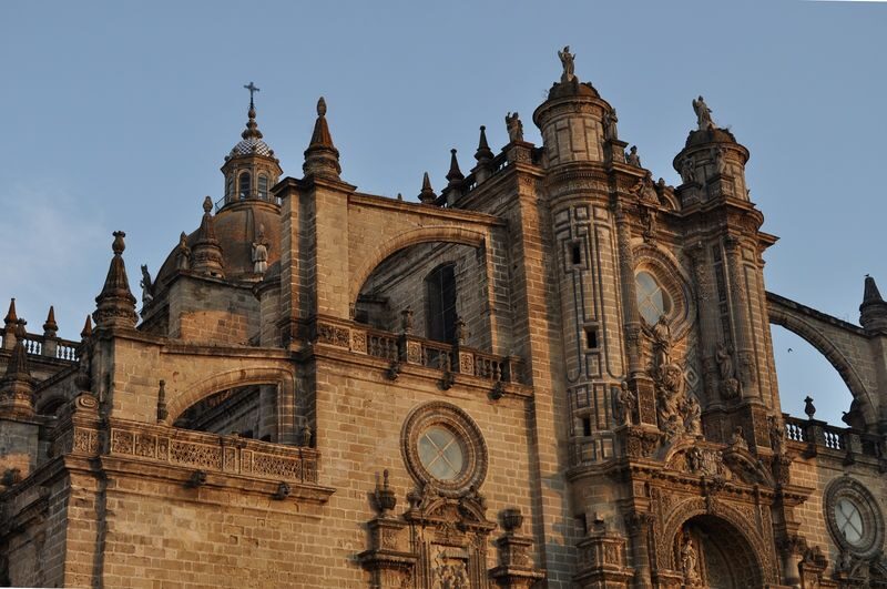 Cadiz and Jerez de la Frontera one-day tour from Seville - Who should book this day trip?