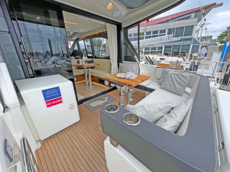 Cádiz: Bay of Cádiz Luxury Motor Boat Cruise - FAQ (Frequently Asked Questions)  