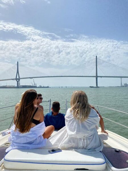Cadiz: Exclusive Yacht Excursion to La Caleta or Pepa Bridge - Yacht Excursion Details