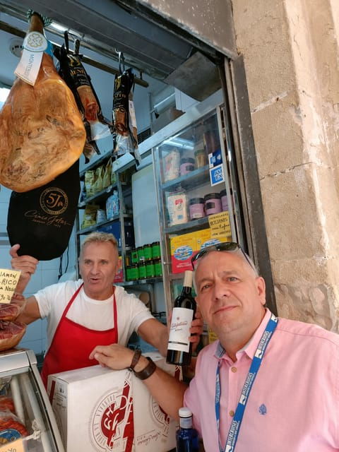 Cadiz: Guided Walking Tour With Market Hall Visit - La Caleta Beach and James Bond Connection
