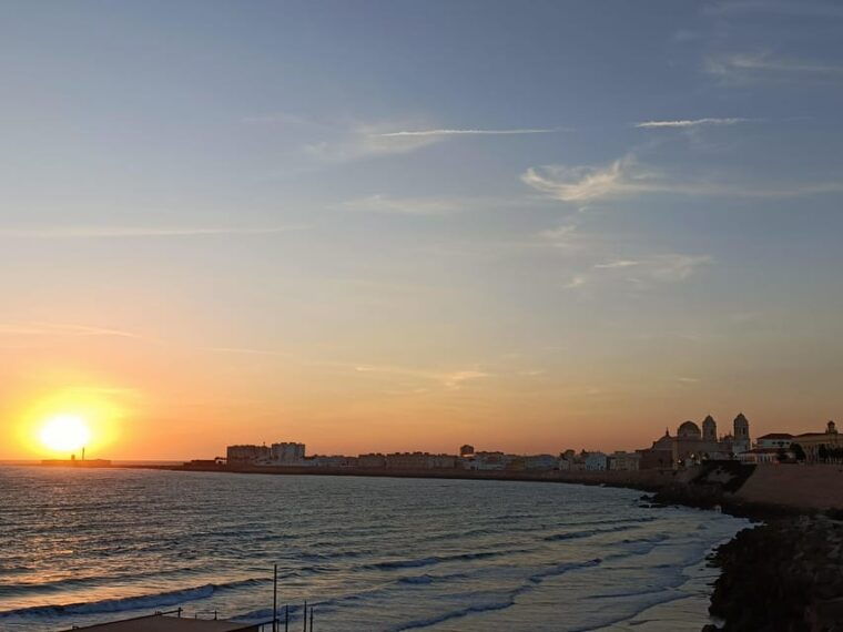 Cadiz: Guided Walking Tour With Market Hall Visit - Common Questions