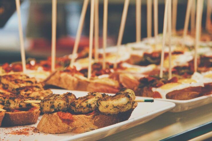 Cadiz: Private Food and Culture Walking Tour With Tastings - Experience Highlights