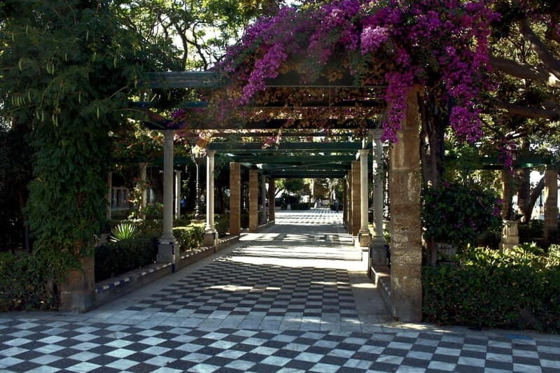 Cádiz: The Spanish Constitution History Guided Tour - The Tour Breakdown: What to Expect