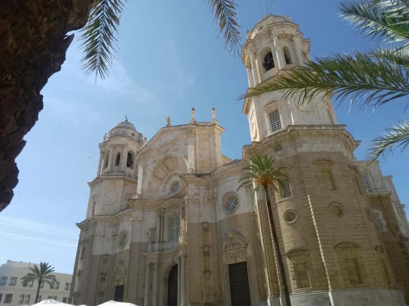 Cadiz Walking Tour: History & Tapas with a Local Guide - Practical Tips for a Great Experience