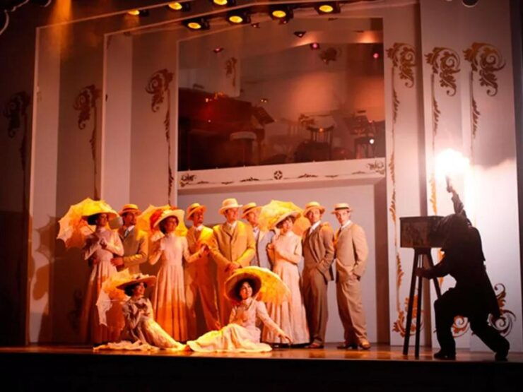 Cafe De Los Angelitos Executive: Dinnershowbeveragestrsnf - Dinner Menu Details