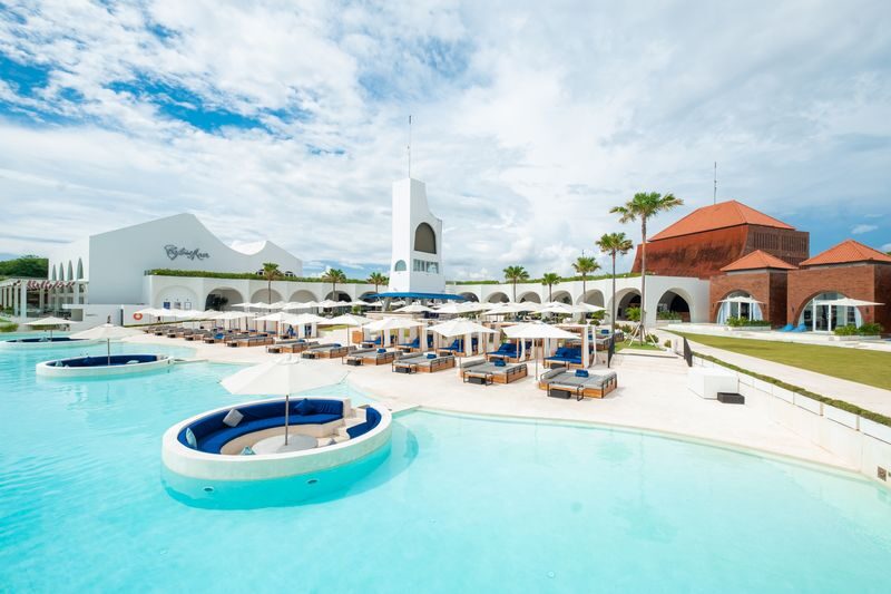 Café del Mar Beach Club Bali - Food, drinks and the music