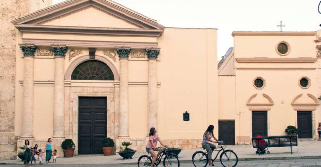 Cagliari: 2-Hour Sightseeing Bike Tour - Description