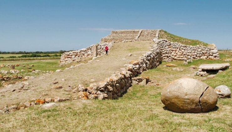 Cagliari: Castelsardo & the Sardinian Pyramide Private Tour - Tour Details