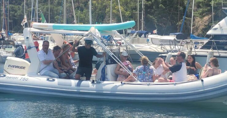 Cagliari: Devil's Saddle Boat Magic Tour Drink & Snacks - Itinerary and Activities