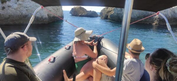 Cagliari: Devil's Saddle Boat Magic Tour Drink & Snacks - Snorkeling and Fish Feeding