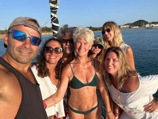 Cagliari: Devils Saddle & Poetto Beach Boat Tour With Lunch - Important Considerations