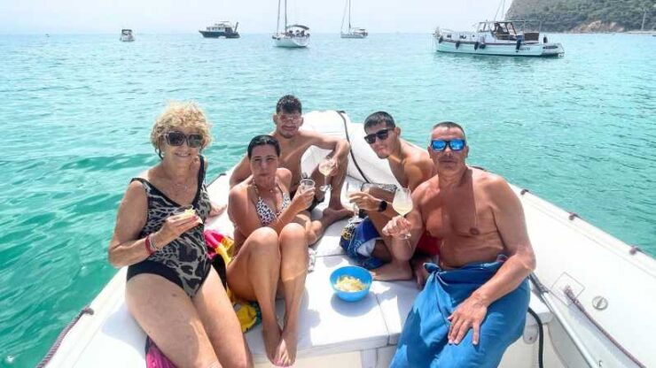 Cagliari: Dinghy Tour With Snorkeling - Itinerary and Highlights