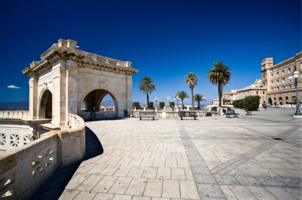 Cagliari: First Discovery Walk and Reading Tour - The Sum Up