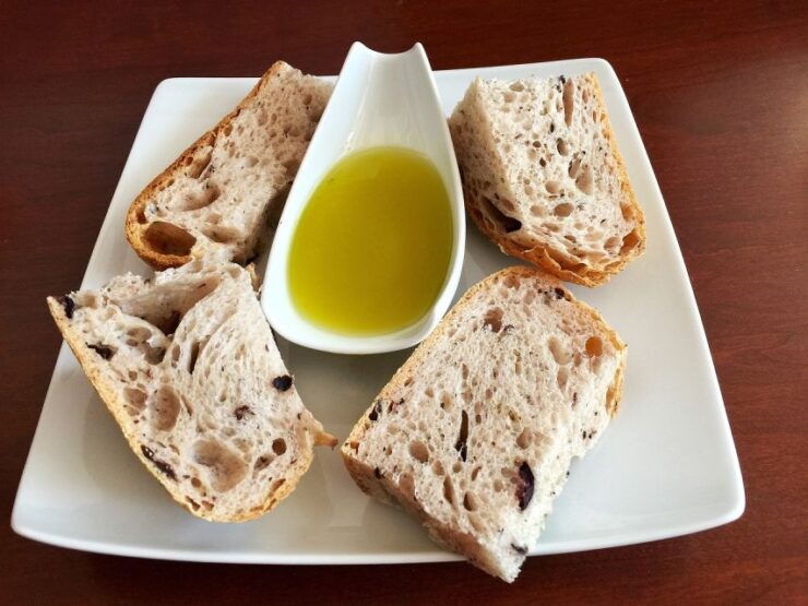 Cagliari: Private Tasting of Fine Extra Virgin Olive Oil - Traditional Production Methods and Impact