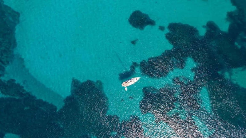 Cagliari: Sailing boat tour in the Gulf of Angels - A closer look at the sailing experience