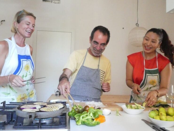 Cagliari: San Benedetto Market Tour, Pasta Workshop & Lunch - Experience Description