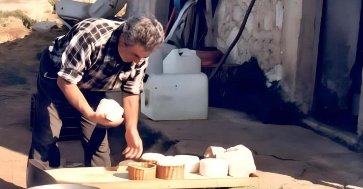 Cagliari: Traditional Cheese Making From Chia - Good To Know