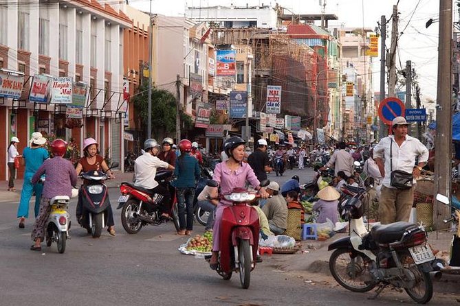 Cai Be Floating Market and Vinh Long City Day Trip From Saigon - Traveler Photos