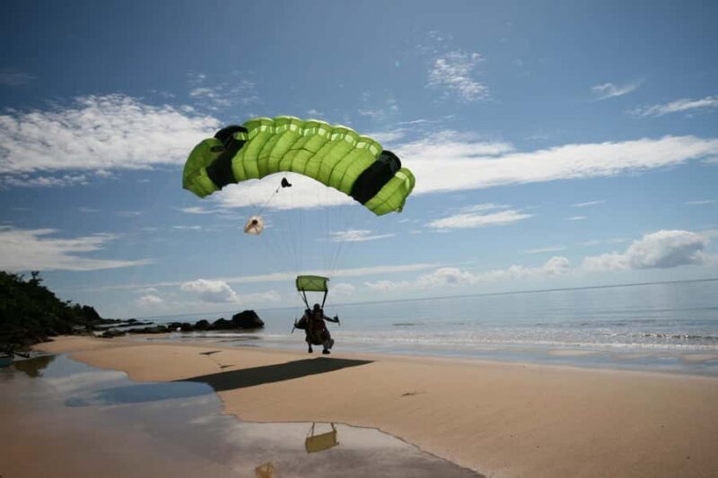 Cairns: Tandem Skydive - Good To Know