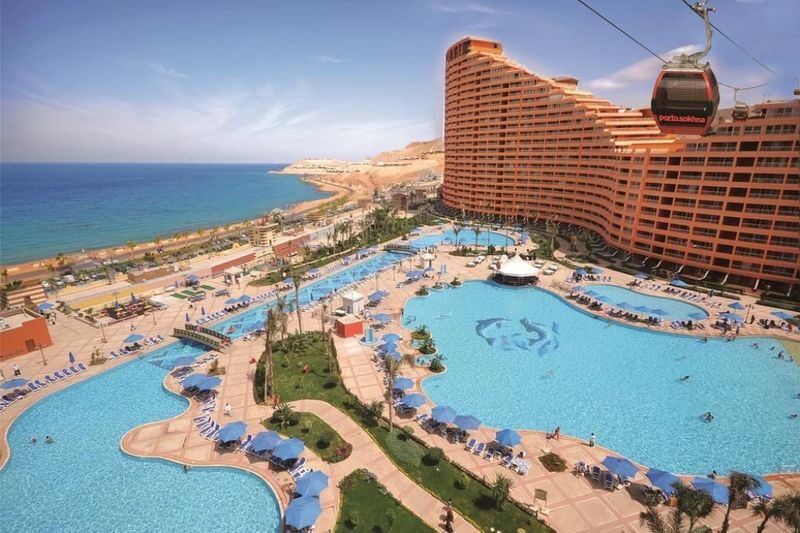 Cairo Ain Sokhna Full-Day Private Beach Escape - Lunch by the sea
