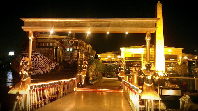Cairo Dinner Cruise on the Nile with pickup - What the buffet is like