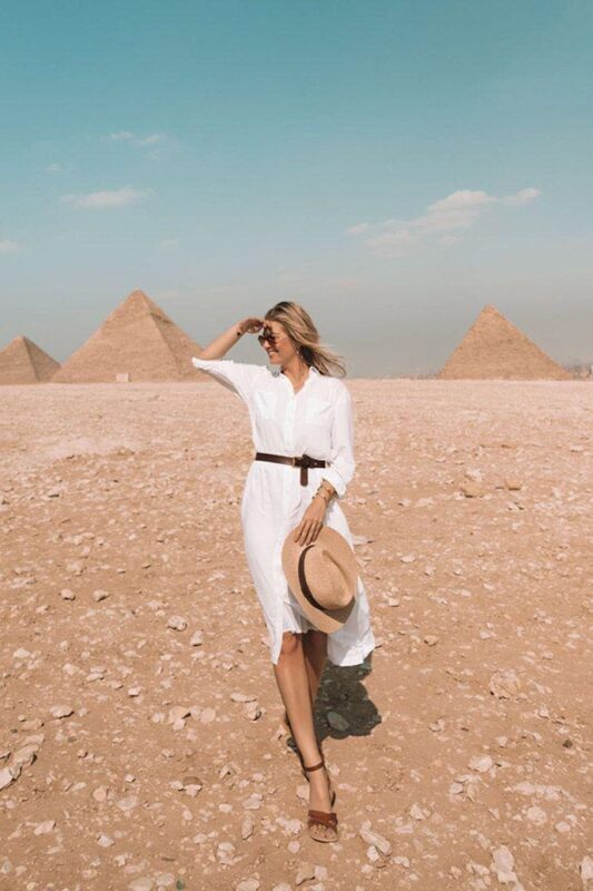 Cairo Giza Pyramids & Egyptian Museum Full-Day Private Tour - Pyramids first, with the Sphinx nearby