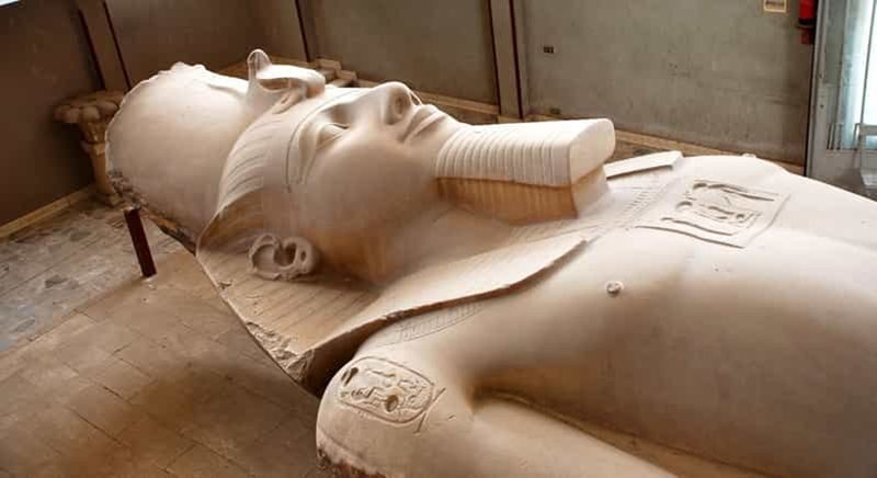 Cairo Giza Pyramids & Saqqara Full-Day Tour with Guide - Key points to know before you book