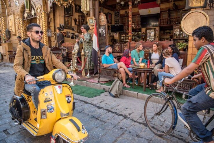 Cairo: Historical Walking Tour With Local & Dinner - Tour Description