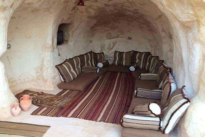 Cairo, Honeymoon Nile Cruise & Oasis Tour - Pickup and Start Time